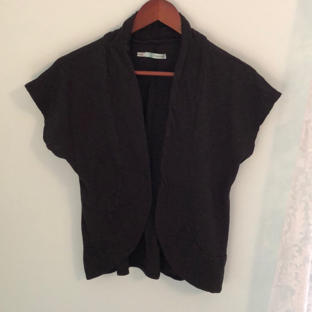 Black Maurices Wrap